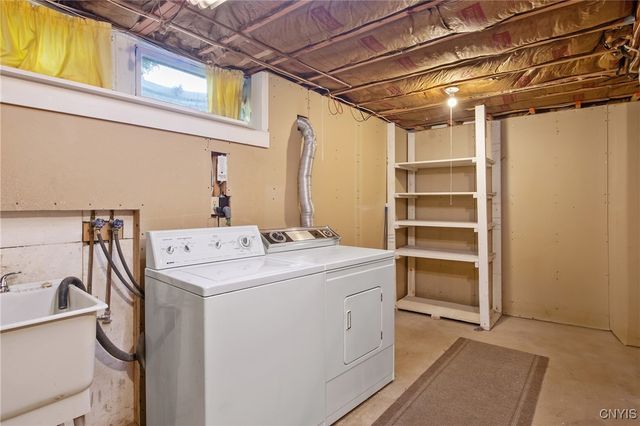 106 Willowcrest Drive, Elbridge, NY 13060