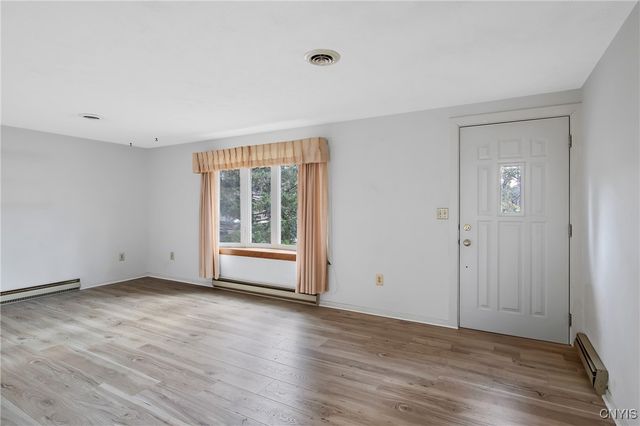 106 Willowcrest Drive, Elbridge, NY 13060