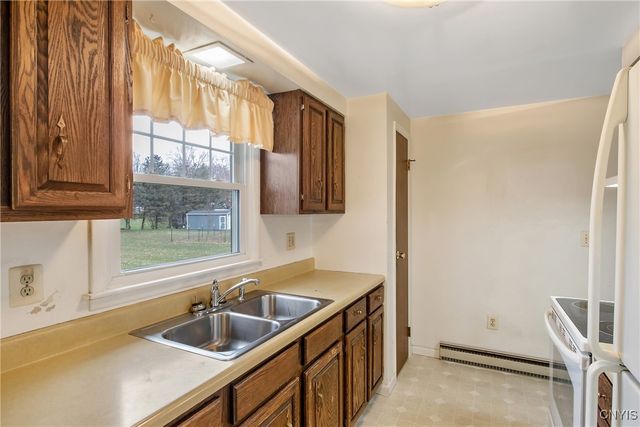 106 Willowcrest Drive, Elbridge, NY 13060