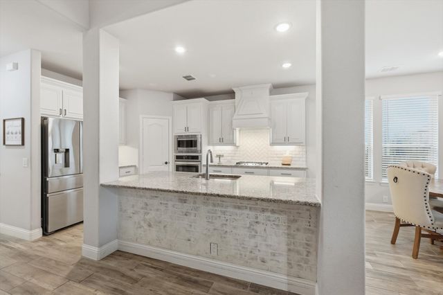 924 Timber Ridge Drive, Justin, TX 76247