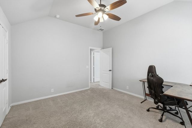 924 Timber Ridge Drive, Justin, TX 76247