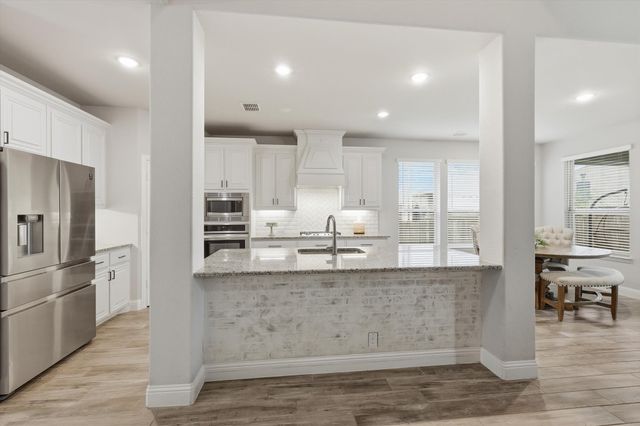 924 Timber Ridge Drive, Justin, TX 76247