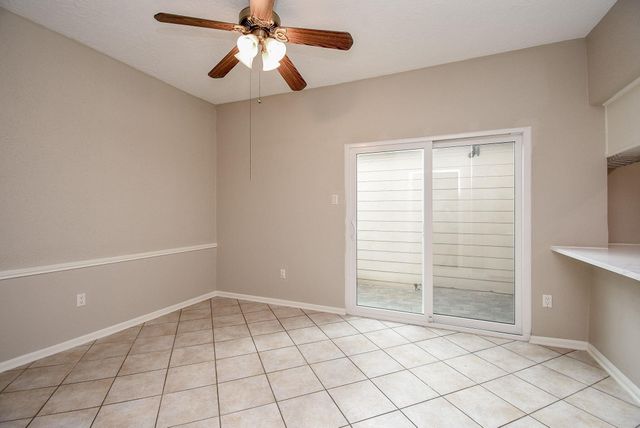 800 Country Place Drive 502, Houston, TX 77079