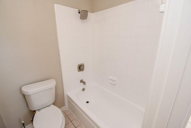 800 Country Place Drive 502, Houston, TX 77079