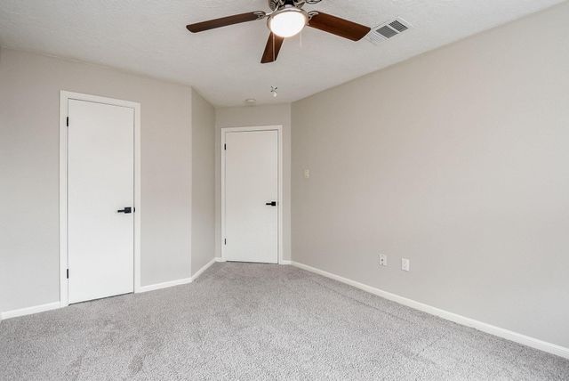 800 Country Place Drive 502, Houston, TX 77079