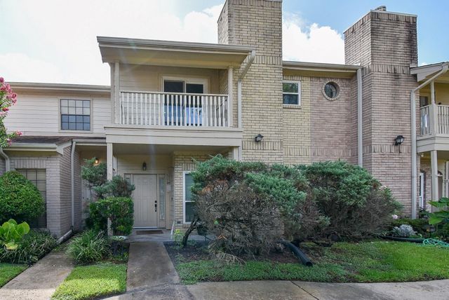 800 Country Place Drive 502, Houston, TX 77079