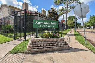 800 Country Place Drive 502, Houston, TX 77079