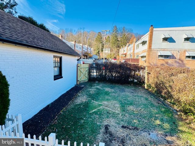 604 CARSONIA AVE, Reading, PA 19606