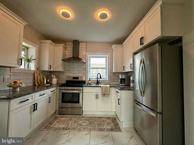 604 CARSONIA AVE, Reading, PA 19606