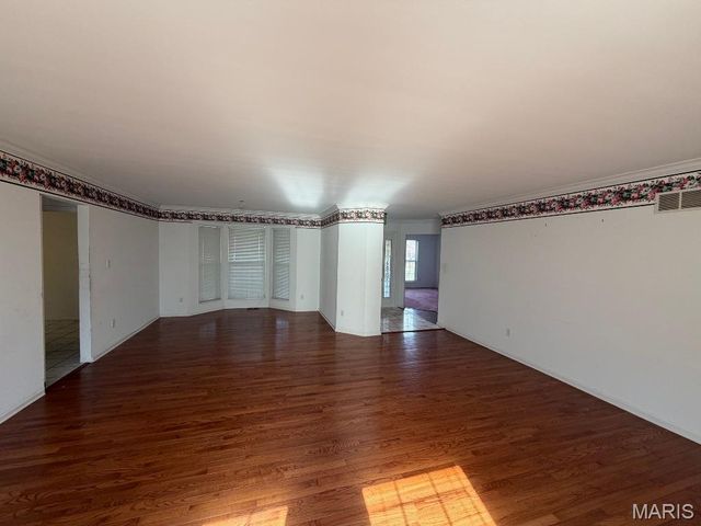 12948 Broadridge Lane, Florissant, MO 63033