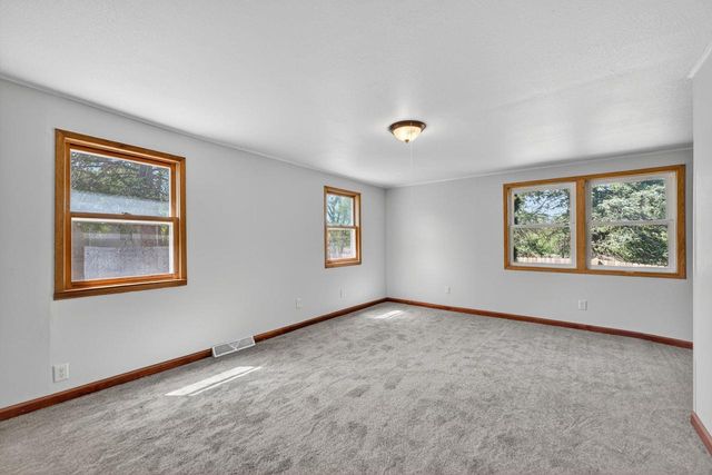 972 E Philhower Road, Beloit, WI 53511