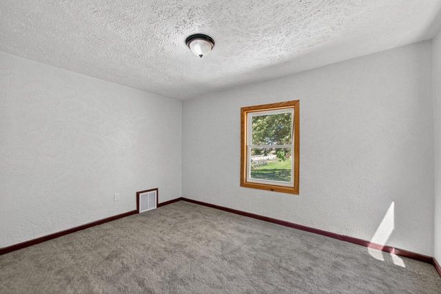 972 E Philhower Road, Beloit, WI 53511
