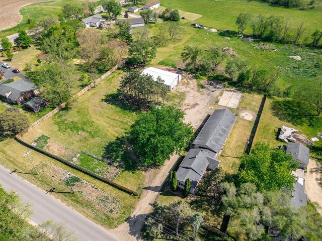 972 E Philhower Road, Beloit, WI 53511