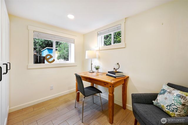 11527 39th Avenue NE, Seattle, WA 98125