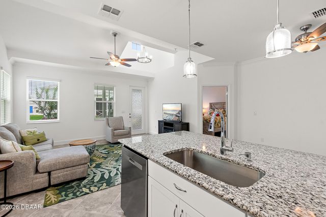 284 Pop Top Lane, Daytona Beach, FL 32124