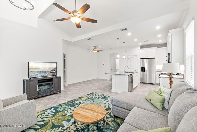 284 Pop Top Lane, Daytona Beach, FL 32124