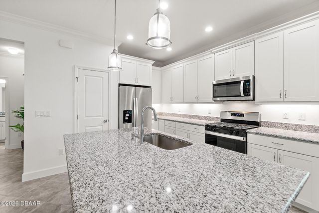 284 Pop Top Lane, Daytona Beach, FL 32124