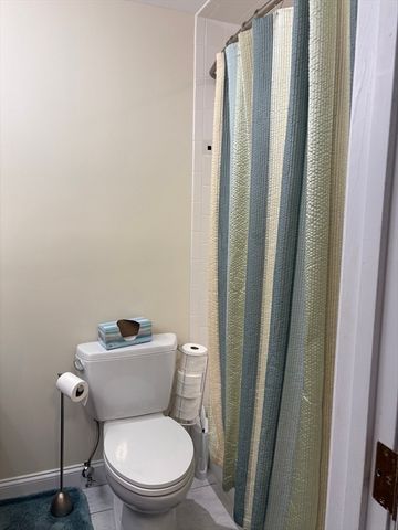 2 Summit Dr. 41, Reading, MA 01867