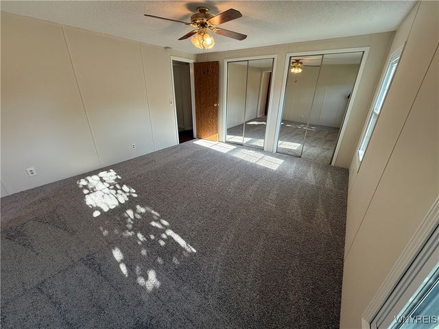 8 Holly Lane, Cheektowaga, NY 14227