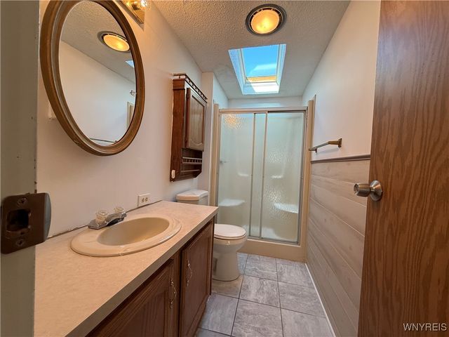 8 Holly Lane, Cheektowaga, NY 14227