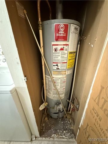 8 Holly Lane, Cheektowaga, NY 14227