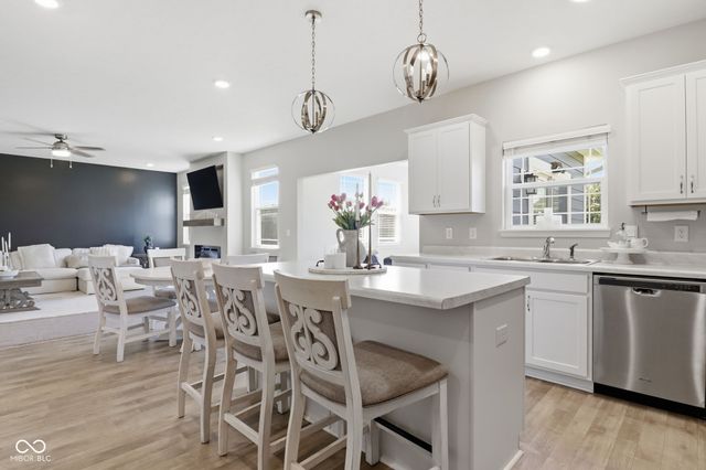 6897 Woodward Way, Plainfield, IN 46168
