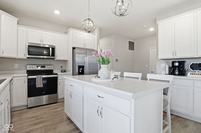 6897 Woodward Way, Plainfield, IN 46168