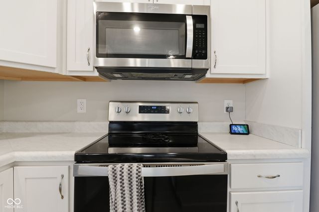 6897 Woodward Way, Plainfield, IN 46168