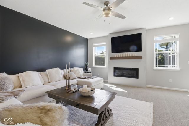 6897 Woodward Way, Plainfield, IN 46168