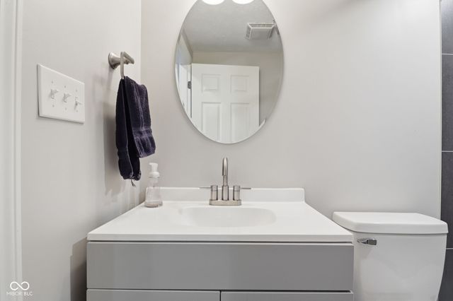6897 Woodward Way, Plainfield, IN 46168