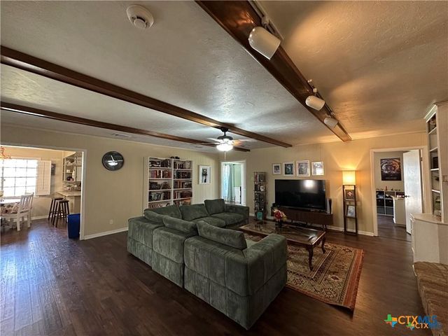 103 Oxford Street, Victoria, TX 77904