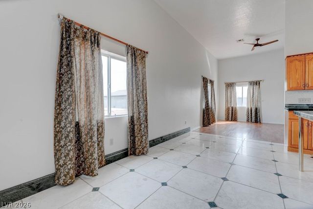 4880 Dorrell Lane, Las Vegas, NV 89131