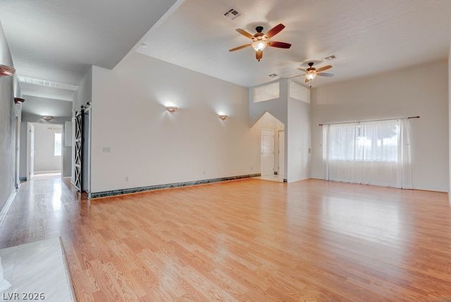 4880 Dorrell Lane, Las Vegas, NV 89131