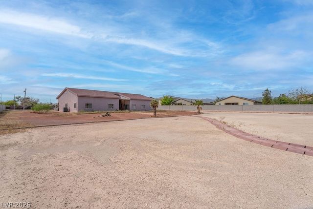 4880 Dorrell Lane, Las Vegas, NV 89131