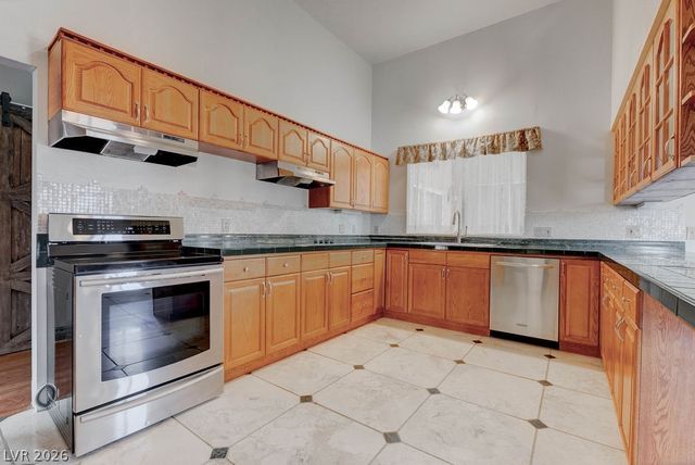 4880 Dorrell Lane, Las Vegas, NV 89131