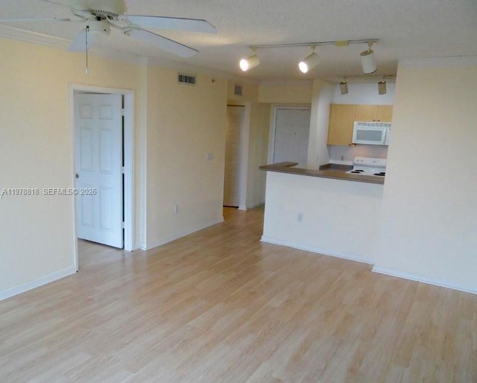 1919 Van Buren St 613A, Hollywood, FL 33020