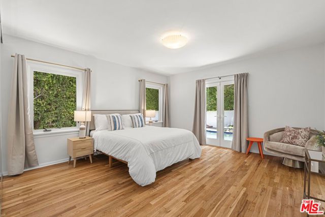 1972 Outpost Circle, Los Angeles, CA 90068