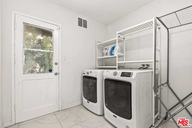1972 Outpost Circle, Los Angeles, CA 90068