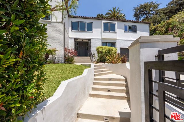 1972 Outpost Circle, Los Angeles, CA 90068
