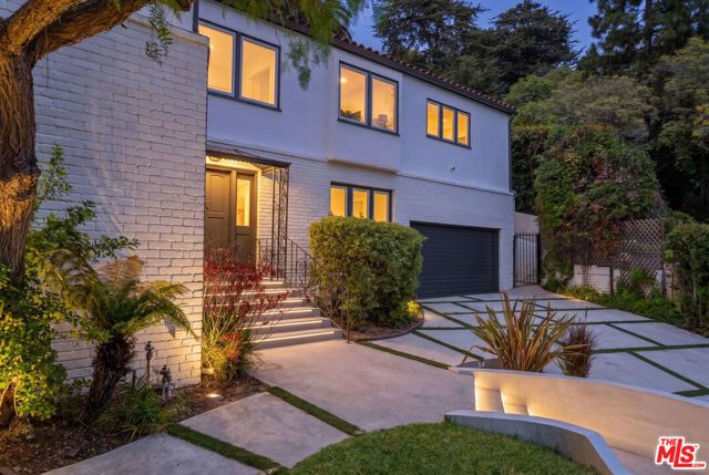 1972 Outpost Circle, Los Angeles, CA 90068
