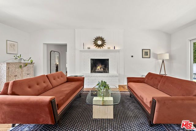 1972 Outpost Circle, Los Angeles, CA 90068
