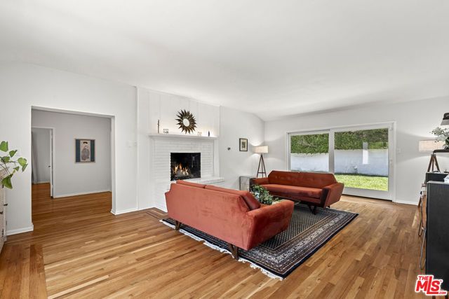 1972 Outpost Circle, Los Angeles, CA 90068