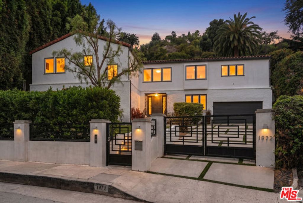 1972 Outpost Circle, Los Angeles, CA 90068