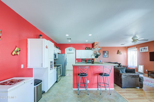 2579 S PONDEROSA Drive, Gilbert, AZ 85295