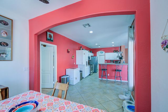 2579 S PONDEROSA Drive, Gilbert, AZ 85295