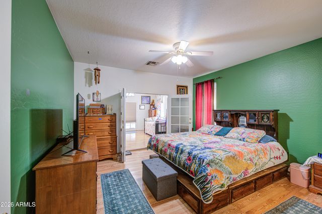 2579 S PONDEROSA Drive, Gilbert, AZ 85295