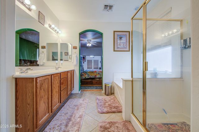 2579 S PONDEROSA Drive, Gilbert, AZ 85295