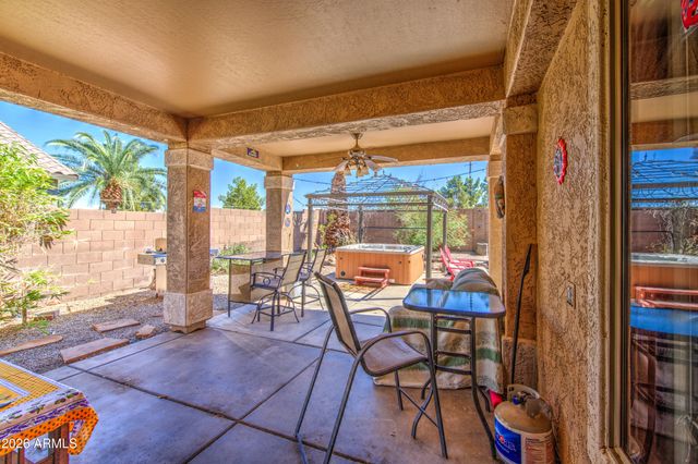 2579 S PONDEROSA Drive, Gilbert, AZ 85295
