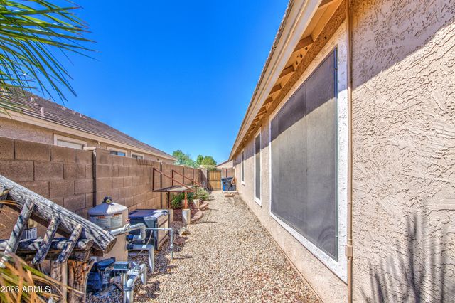 2579 S PONDEROSA Drive, Gilbert, AZ 85295