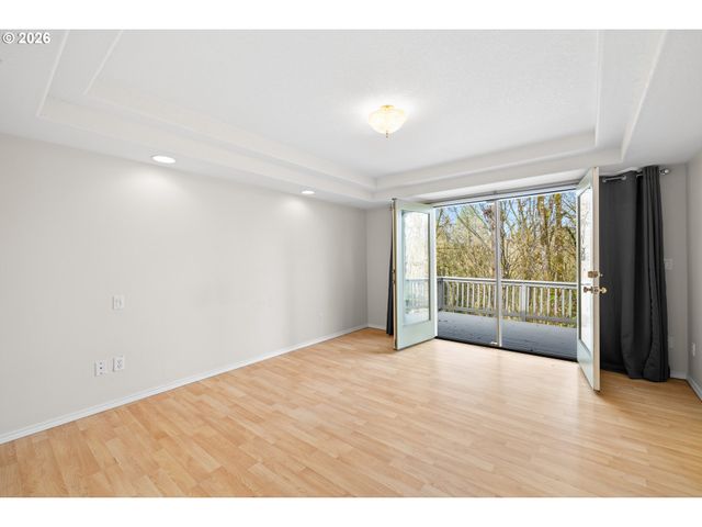 18029 CHICKAREE Dr, Oregon City, OR 97045